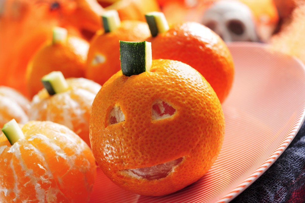 Halloween pumpkins, mandarinas